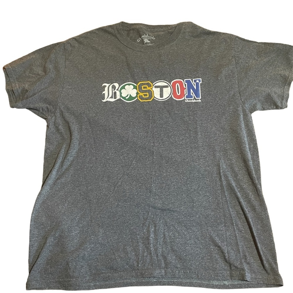 Chowdaheadz Boston Townie Pride T-Shirt Dark Grey Size Large.
Cotton/Poly Blend